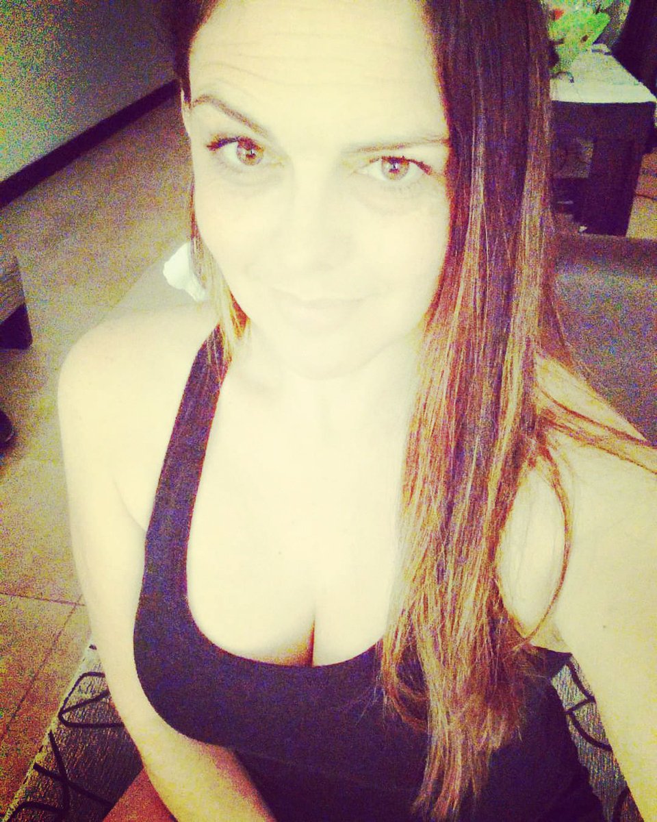 MaruMasi's tweet photo. Sin transformación no hay Mariposa 👑👄 #walkongirls #lifestyle #Herbalife #mas #gracias 🙏 #martes #mendozacity https://t.co/zVduCCRiuY
