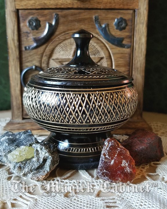 ZazzleStuff's tweet photo. NEW - Brass Charcoal Burner for Resin Incense, Incense Burner, Brass Burner, #Witch, #Wicca, #Pagan, Ritual Tools, Ritual Supplies, #AltarTools https://t.co/PvlSBOWV7V https://t.co/lNAeI39CiB