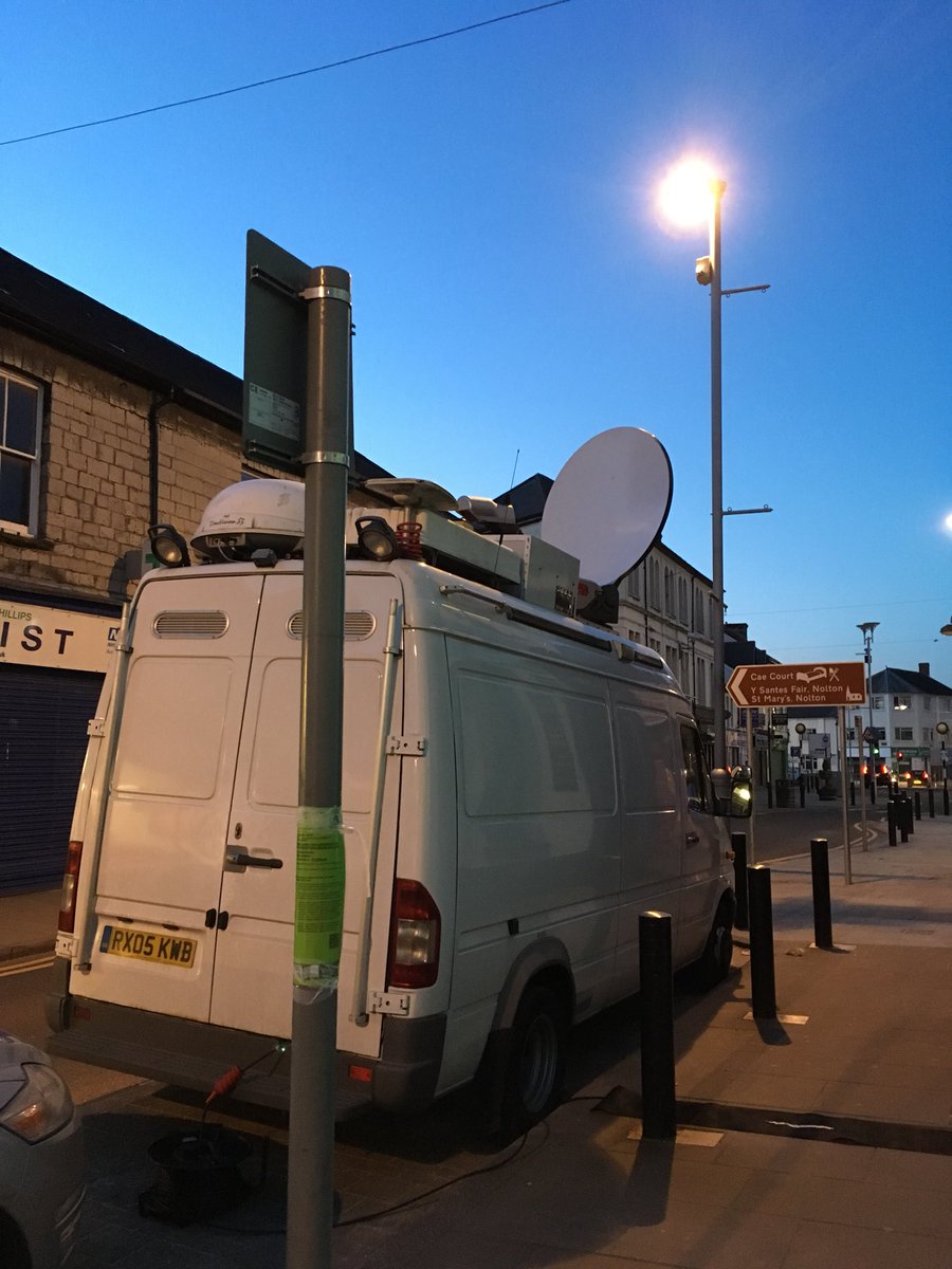 FreyaSykes's tweet photo. Just had the main @BBCWalesNews here filming live from the church tonight. 

Thanks for the support guys and for helping to get the word out about what’s happening here in #CompassionChurch #Bridgend @MattMurray29 👍🏼🙌🏼 https://t.co/PssBo2Jo0U