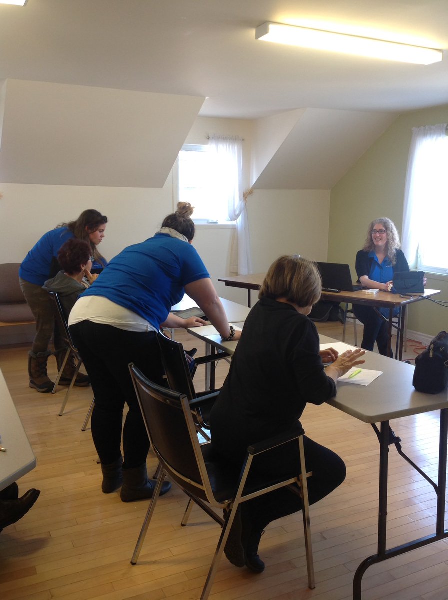 jcoulombe6's tweet photo. Deuxième groupe pour la formation iPadau loisirs de Berthier-sur-mer #cferb @iPadBrigade https://t.co/4BSbj2FNOB