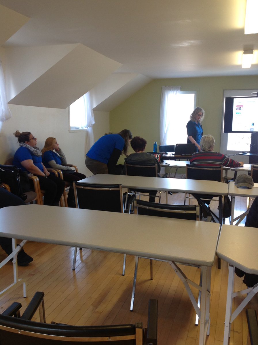jcoulombe6's tweet photo. Deuxième groupe pour la formation iPadau loisirs de Berthier-sur-mer #cferb @iPadBrigade https://t.co/4BSbj2FNOB