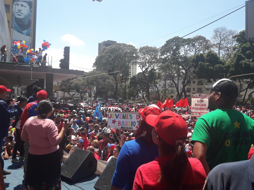PabloCariaco's tweet photo. Hoy se inscribe el candidato Chavista y #CandidatoDeLaPaz @NicolasMaduro respaldado 100% por el pueblo venezolano ahora y siempre https://t.co/BVsnngsqPO
