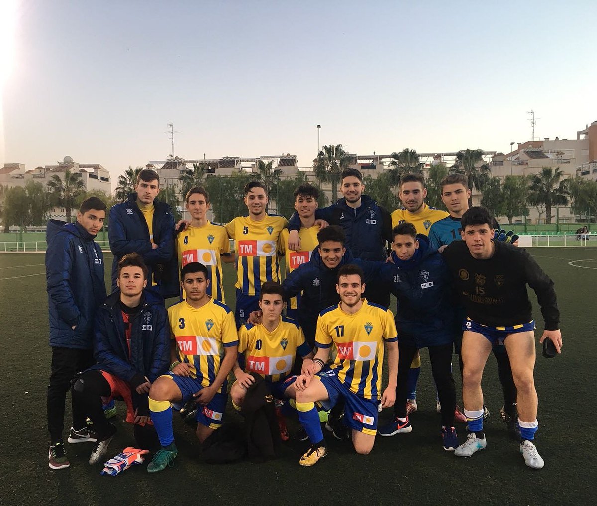 AtcoOri's tweet photo. Resultado de nuestro equipo de Pimera Regional Juvenil: Santapola C.F. 0 - @AtcoOri 1 con gol de #Julio. #24JDA 💛⚽💙 https://t.co/N23mpyT6K8