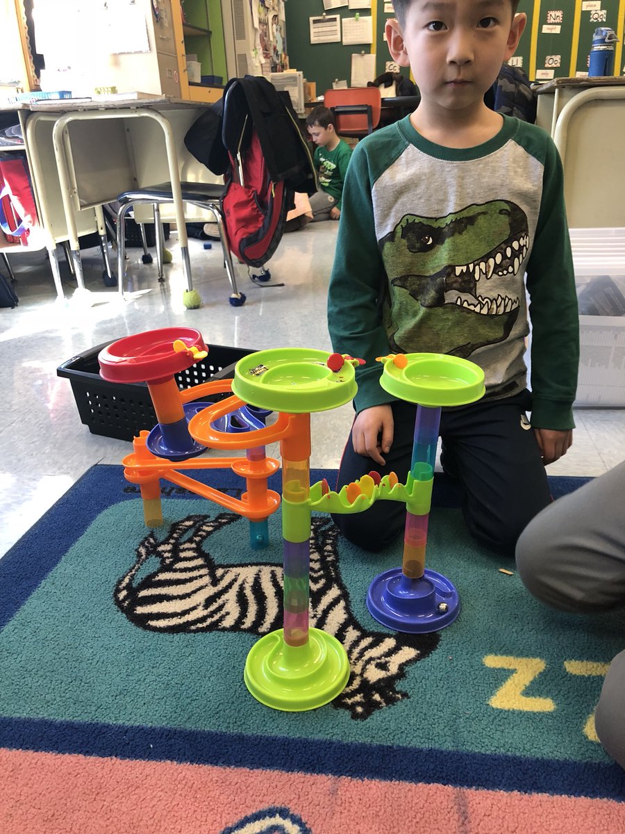 Collaborating on how objects that are made of smaller pieces tcan be taken apart and put back together to make different objects