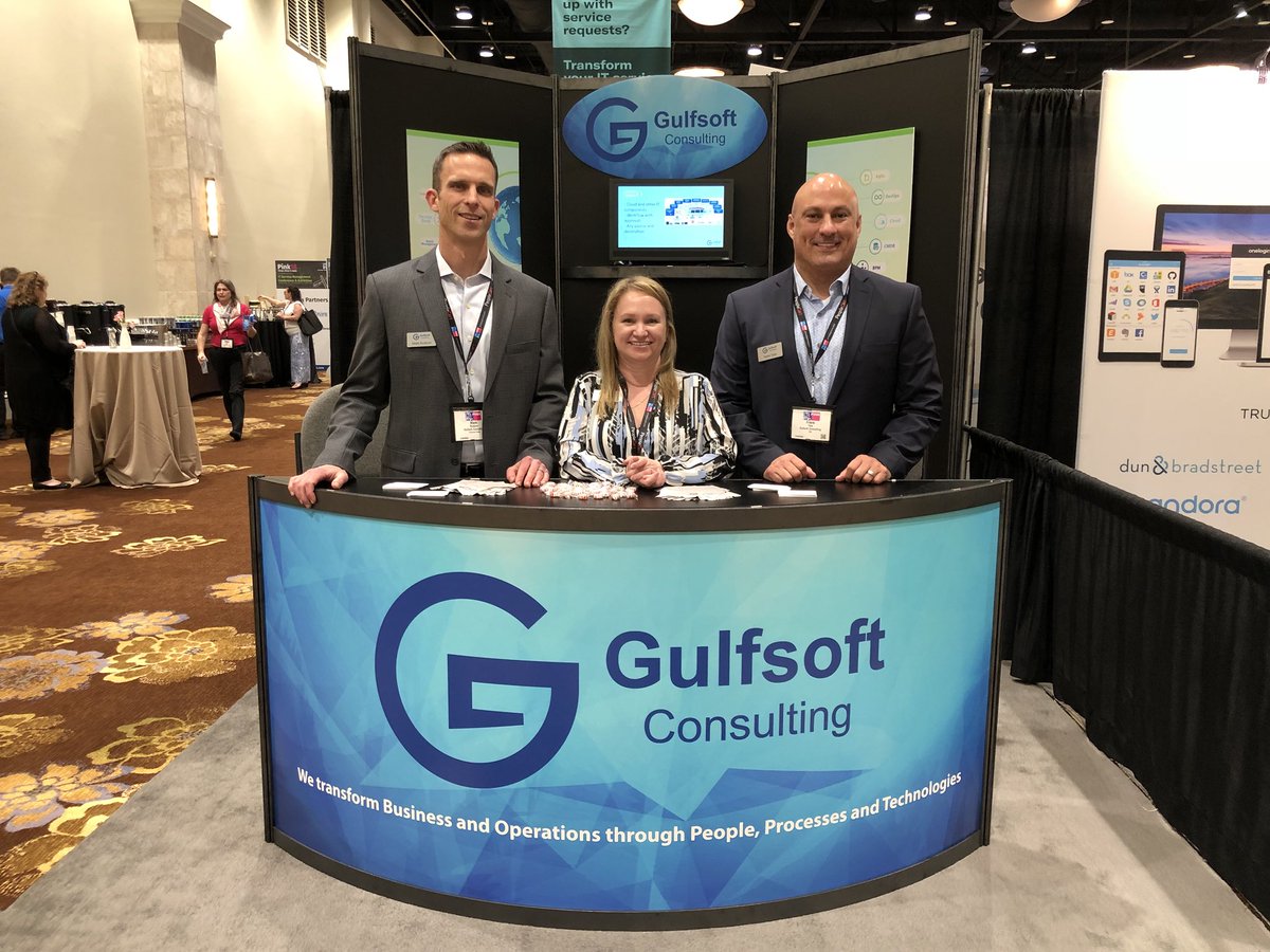 theitsmexperts's tweet photo. We had such a great time at #Pink18! Check out some pictures from the event. https://t.co/pOZcsQ947f