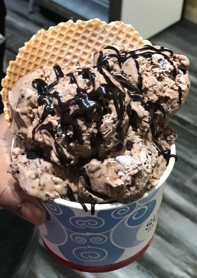SubZeroBeaumont's tweet photo. Today's Tasty Tuesday feature is the Chocolate Conduction! Chocolate ice cream with brownie bites and chocolate flakes. Yum! #SubZeroBeaumont https://t.co/Urw7aEiiiX