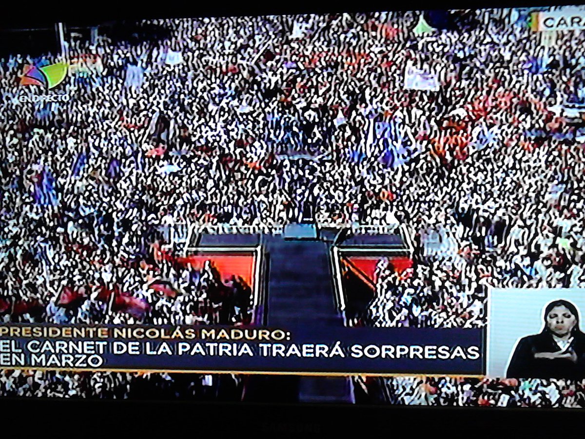 LaAranera's tweet photo. Para los que dicen que @NicolasMaduro no tiene pueblo, ¿será q los qué están a su alrededor son hormigas? No mundo es pueblo soberano apoyando al hijo de Chávez #JuntosTodoEsPosible https://t.co/sQMy9O4pzC