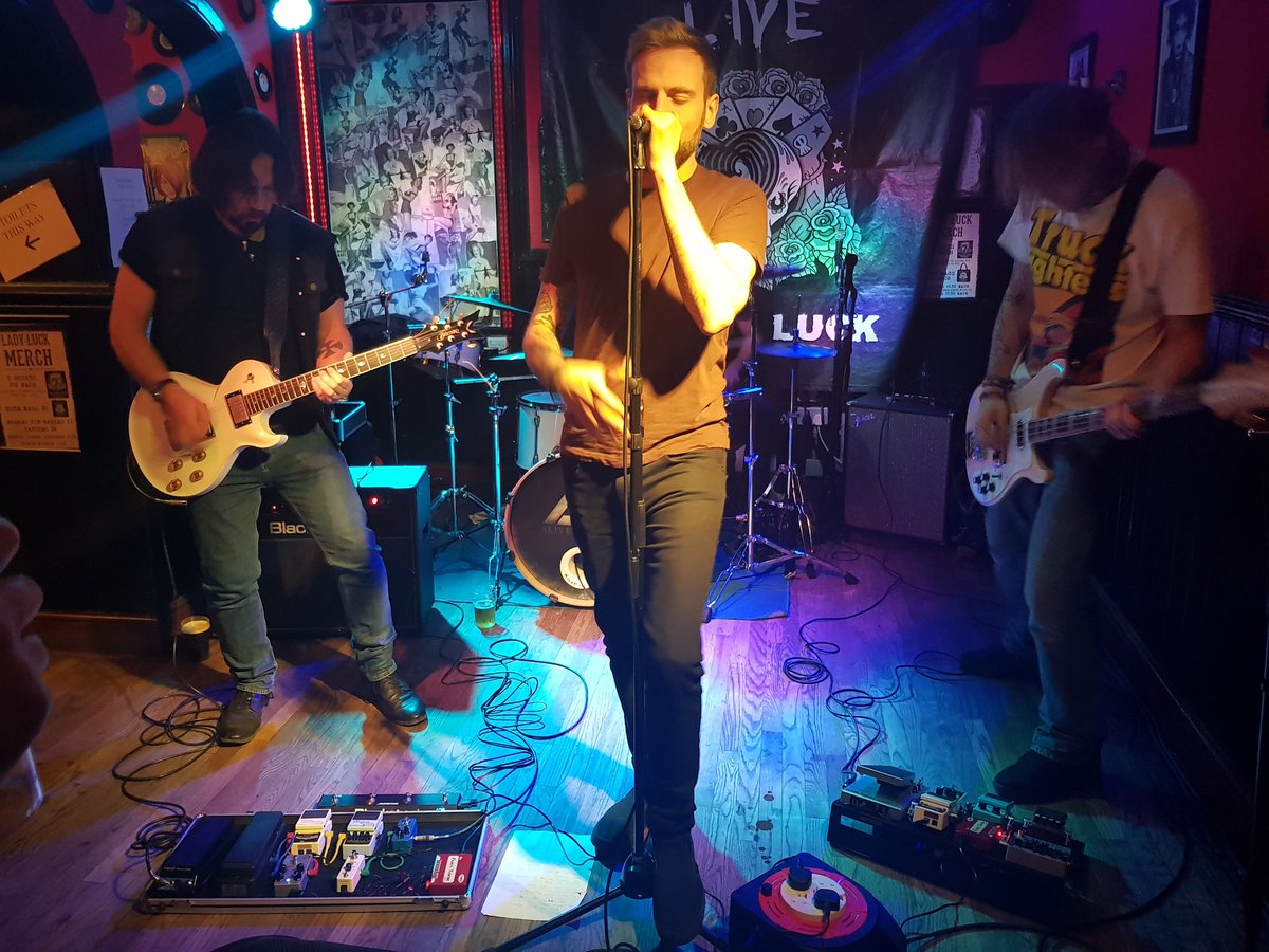 Us live at <a href="/TheLadyLuckBar/">Lady Luck</a> Canterbury. Seriously cool rock pub, staff and audience..thank you 🤘😊
#rockmusicvenues #livemusic