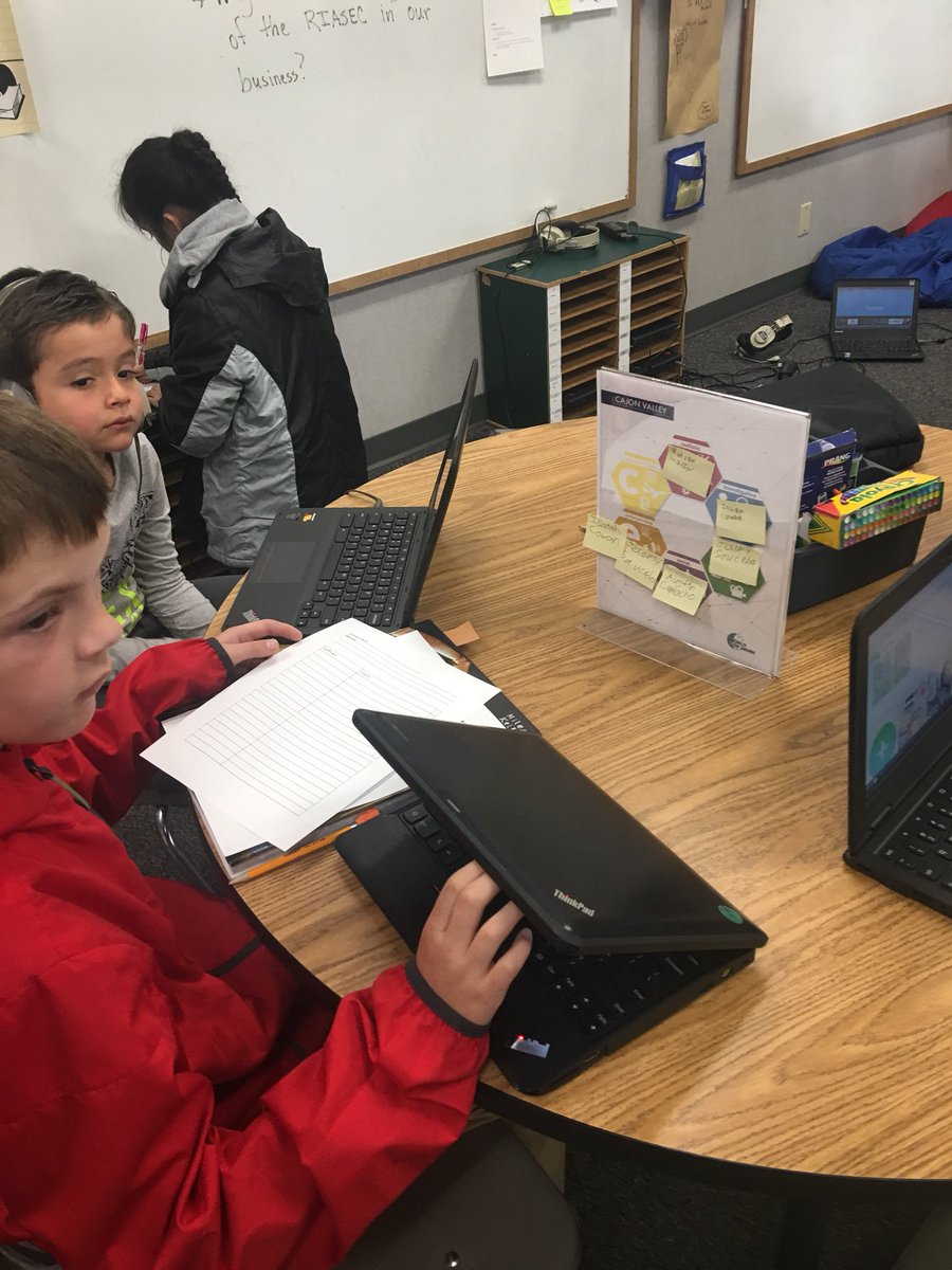 Mrs. Knierim tweet media