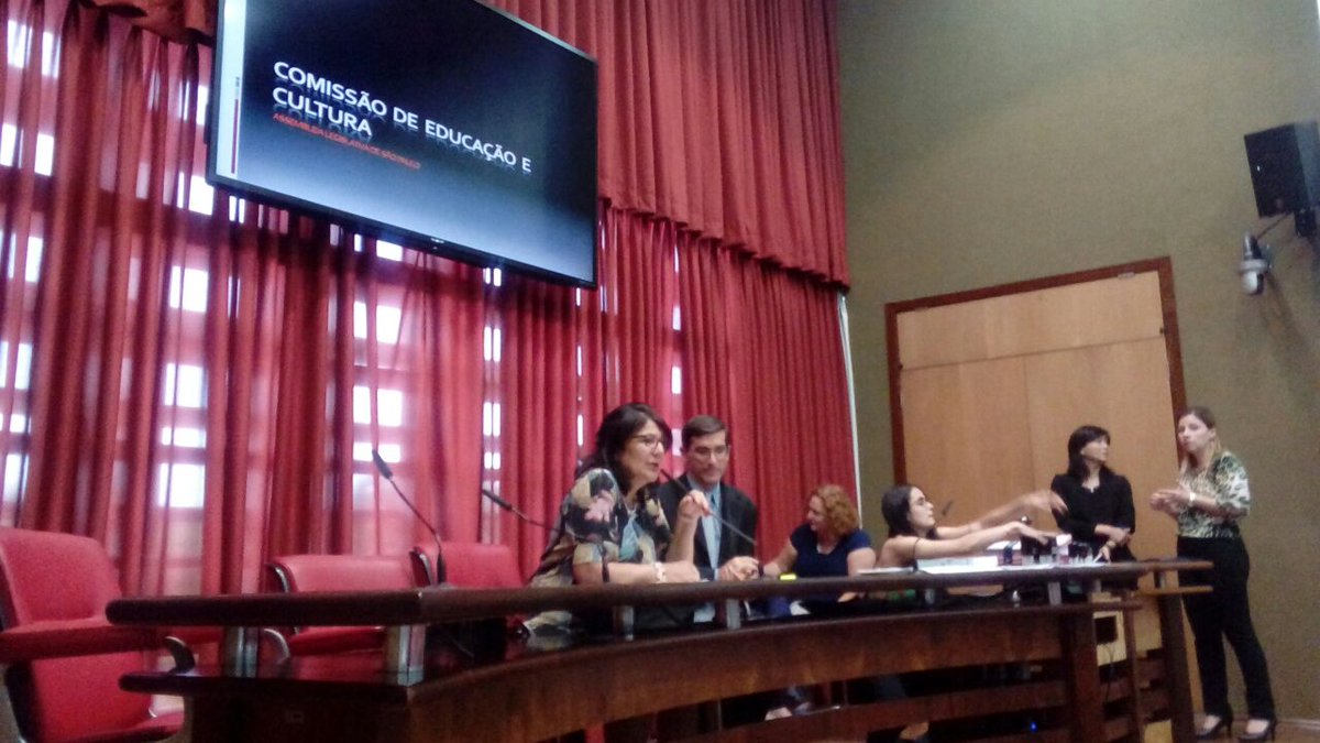 bethsahao's tweet photo. Hoje, pela segunda semana consecutiva, a reunião da comissão de educação foi cancelada por falta de quórum. Assuntos importantes, como o fechamento de salas de aula, deixaram de ser debatidos.
#Bethsahao #Comissaodeeducacao #Semquorum #Deputadosdaoposicao https://t.co/vGQeGH7c8W
