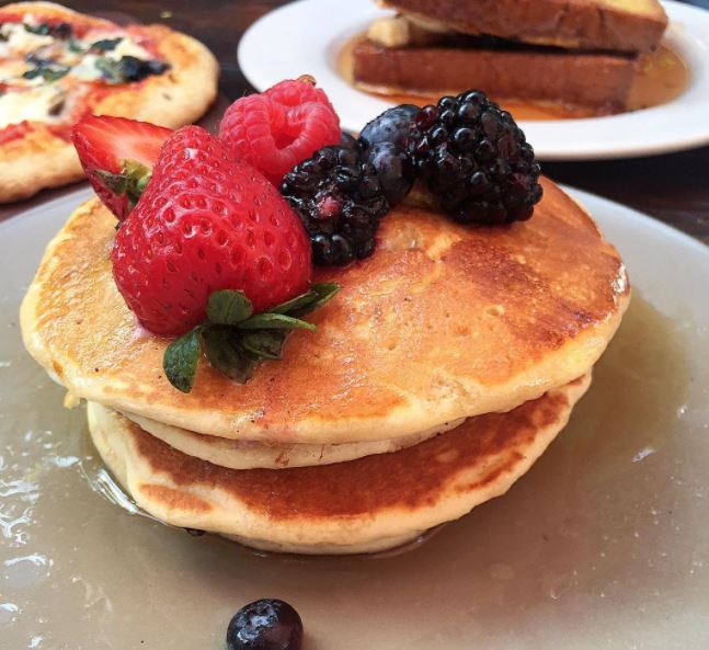 ABC7's tweet photo. Happy #NationalPancakeDay! 🥞

Here are the top 7 pancake shops in SoCal, submitted by @ABC7 viewers: https://t.co/XioBvKbcF2 https://t.co/rmyImbz4TI