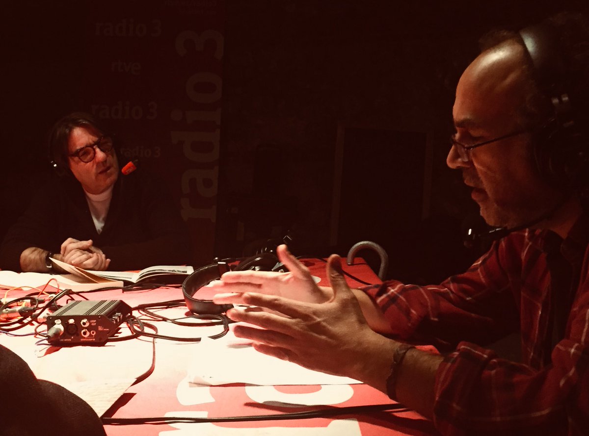 CinetecaMadrid's tweet photo. Javier Corcuera está dando alguna de las primicias de marzo en El #séptimoEnCineteca con @Radio3Tolentino en @radio3_rne #LosLunesSonCortos #Cinezeta y la visita de #Perpignani 😉 https://t.co/tkLs4NieDB