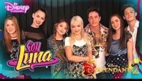RuggeroYKarol23's tweet photo. #SoyLuna3 ❤ @karolsevilla @Michaelronda @_ruggero @caro_kopelioff @SofiaCarson @DoveCameron @anajaramartinez https://t.co/IlURJ5hvRI