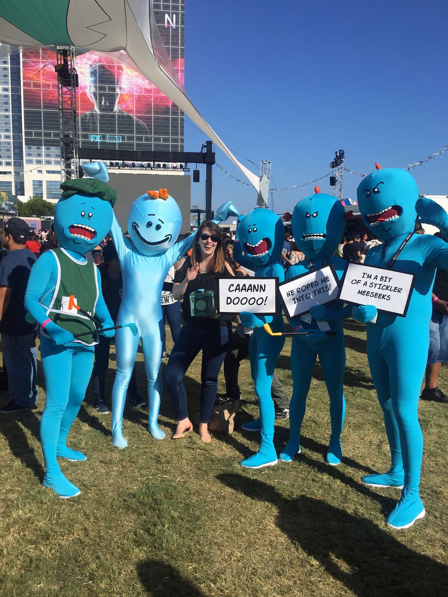 TurnerCareers's tweet photo. Want to see what it's like to be a #CartoonNetwork employee? Check out how Elizabeth Yancey went to @Comic_Con, a taping of @ConanOBrien/@TeamCoco, and transformed from an #intern to a full-time employee with us: https://t.co/TSn3yXHIUb 🤗 #TransformationTuesday https://t.co/MWsxRElYrU