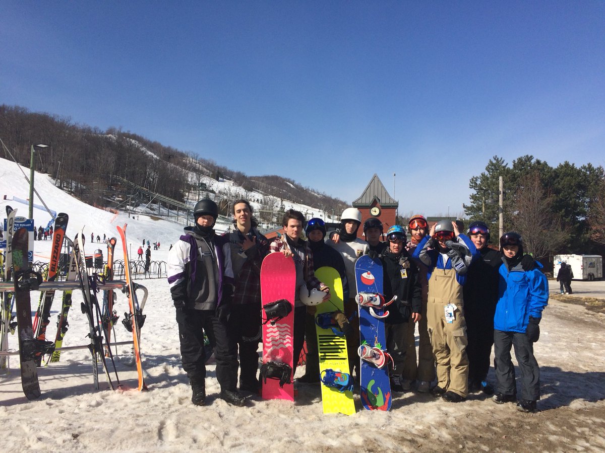 Reader130's tweet photo. SouthPE at Blue Mountain.  Perfect day 😎 @SCI_Lions https://t.co/FsFnL8uFds