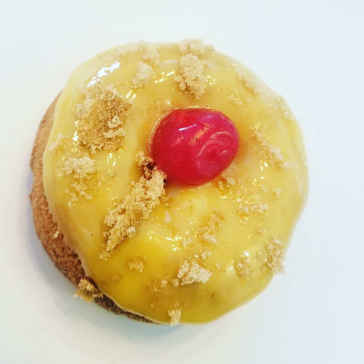 glazedsyr's tweet photo. Wednesday flavor of the day. “ Upside down Pineapple cake” Yum.  #glazedsyr #fruitexplosion #donuts #syracuse #flavoroftheday https://t.co/VYWjZkIgU9
