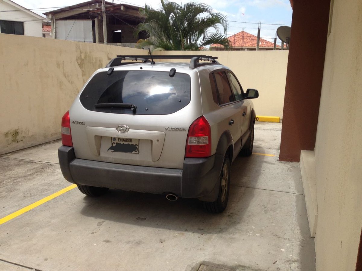 estoesBarcelona's tweet photo. #VendoAuto Hyundai Tucson automático año 2007, con A/C, único dueño, cero choques, 175.000 KM, US$ 15.500 negociable, 0999136949
No patios de carros, sólo interesado final https://t.co/ydo8Usp2mZ