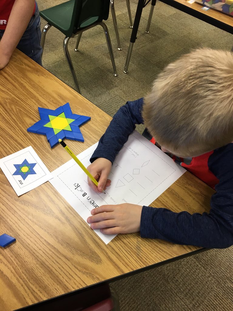 AudSamKdg's tweet image. Working hard to duplicate pattern block pictures and record what shapes were used. #yorkdukes #spatialawareness #geometry