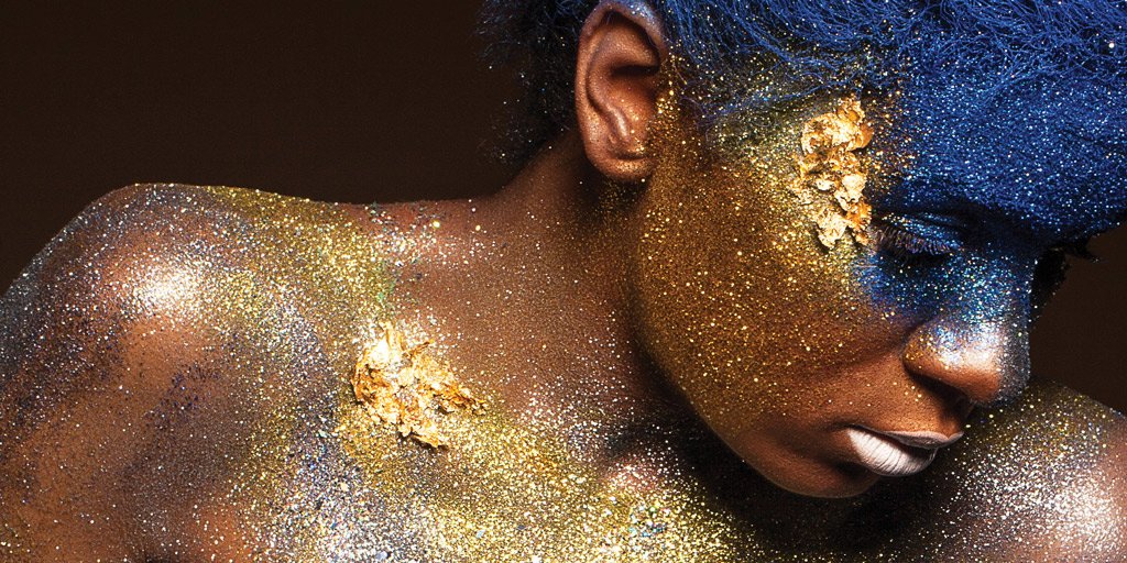 Outshine Your Competition! - Add lustrous metallic effects to highlight headlines and variable content, enhance metallic appearance or achieve realistic silver and gold tones—without the added cost of offline foil stamping. #printersinvictoria #islandbluetweet #goldink #silverink