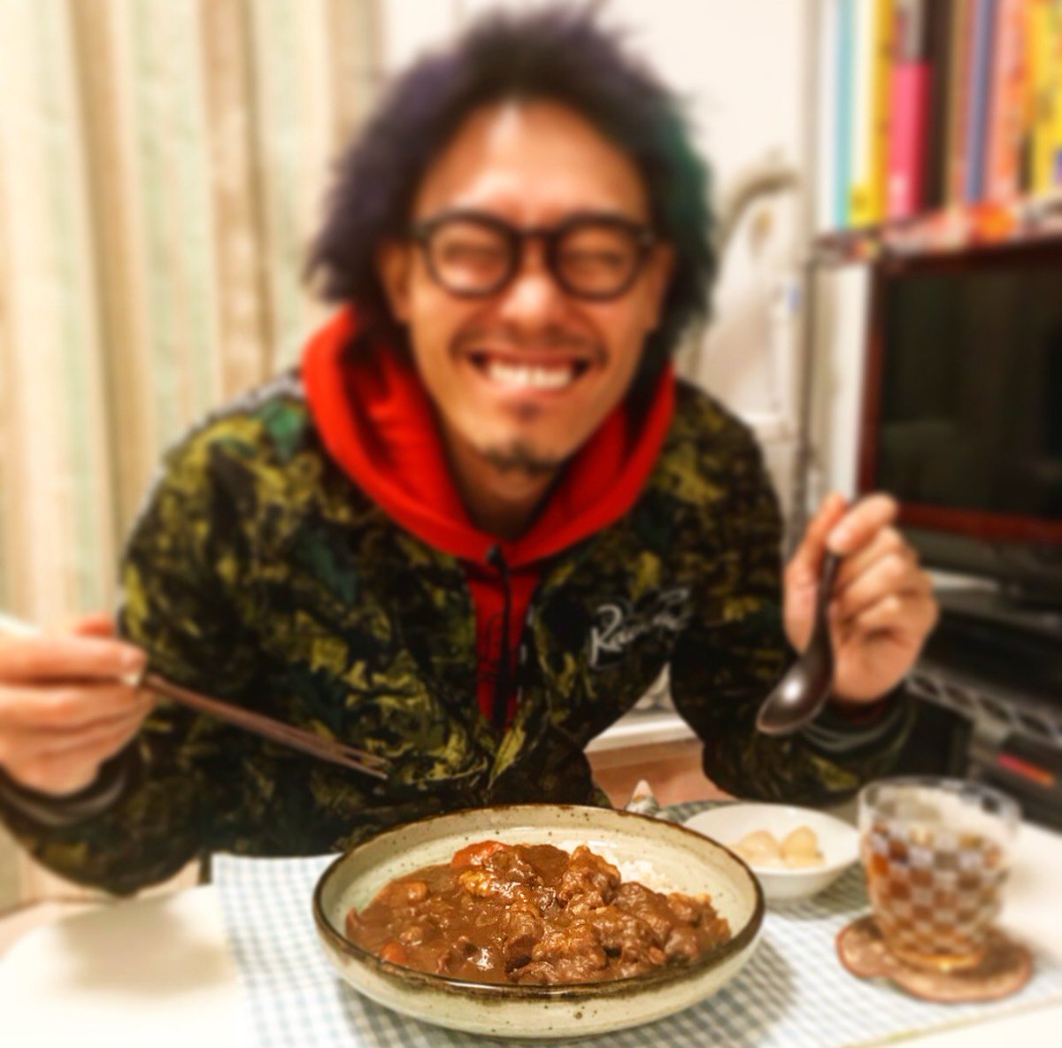 Wanimaのann Na Twitteru Ko Shinの家族になろうよ ナマ放送に間に合わず Line Liverの時間まで延長 3軒目は 熊本県出身のワンチャンネーム わにちゃまさんとインコのお宅へ カレー らっきょう添え を頂きました Wanima Wanimaann T Co