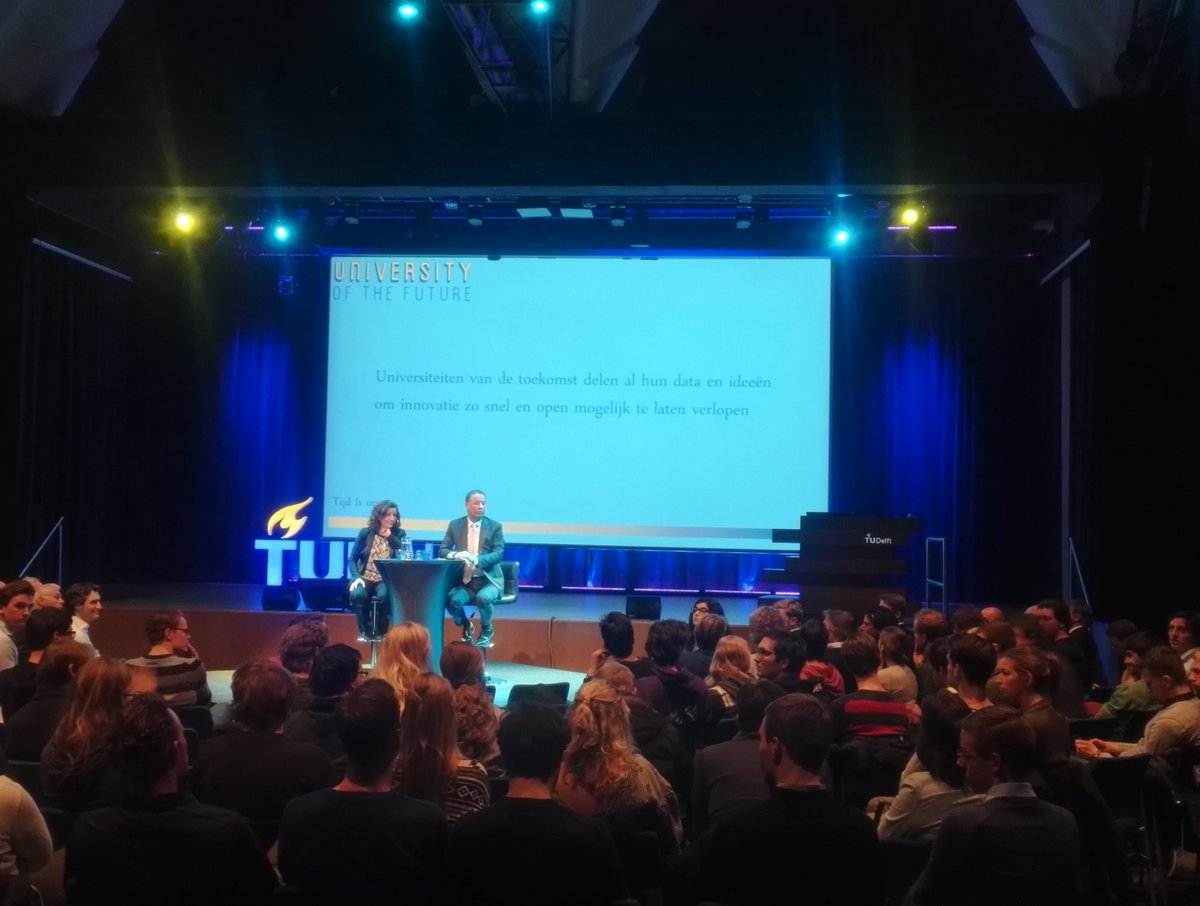 sybrenvdvelde's tweet photo. Bij de @tudelft gaat het met @TimvanderHagen en @ivanengelshoven over de universiteit van de toekomst: die brengt kennis over aan iedereen! https://t.co/XITJZyxvvj