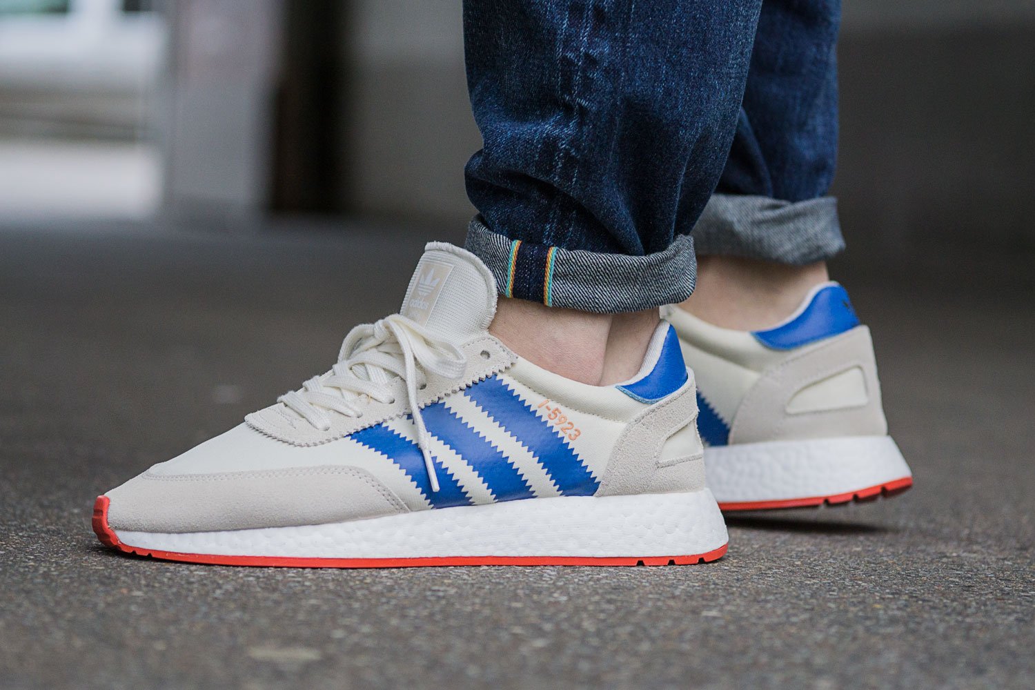 Productividad Siesta Más allá SneakerAlert Twitterren: "adidas I-5923 'Pride of 70s' Retail $120. Now $96  shipped Use code TAKE20 in cart =&gt; https://t.co/GhdFtOF3x9  https://t.co/yEGDKVhjhy" / Twitter