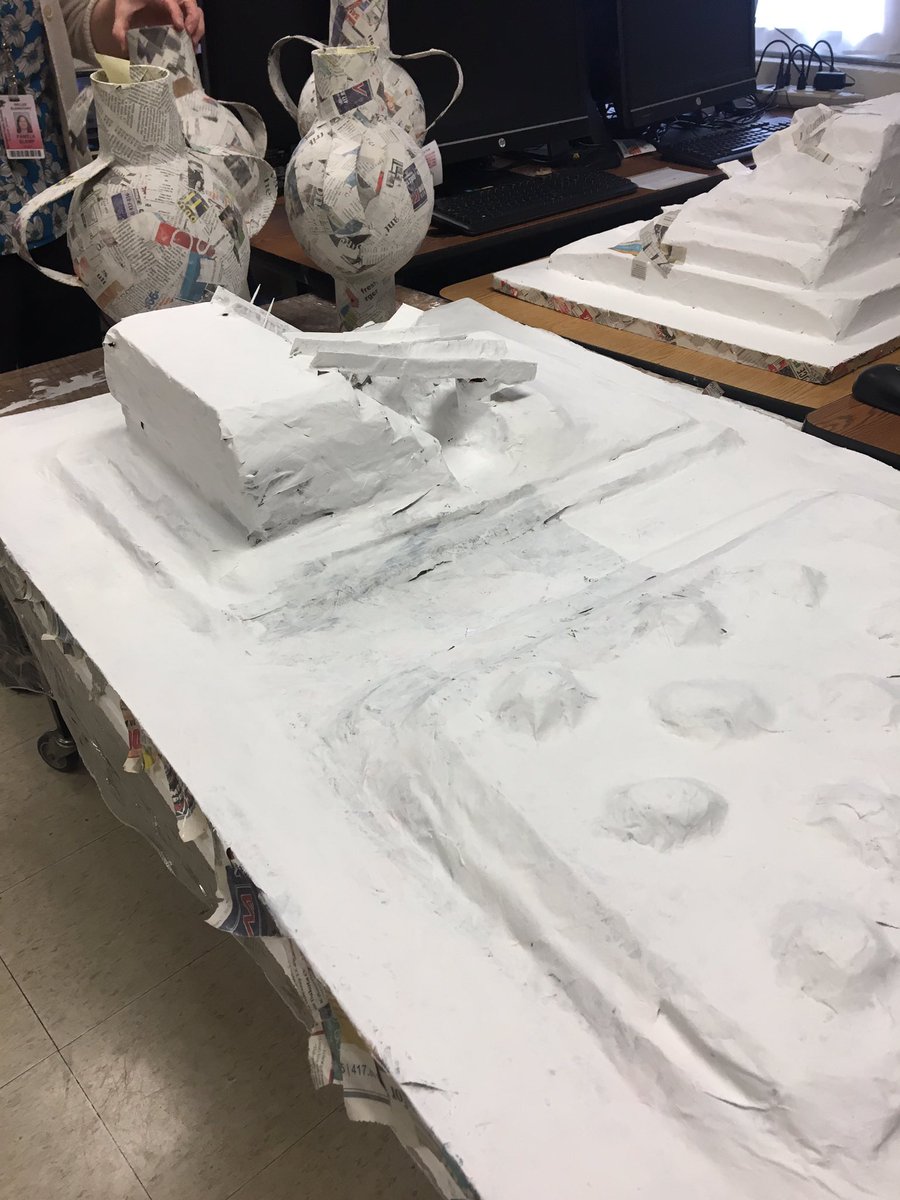 jtalburt's tweet photo. We loved seeing the amazing things happening at Bridges! Thanks for sharing Gifted Education Week with us! @PhelpsCenter @Pershing4th @PershingElem #PershingProud @officialSPS https://t.co/hbSMGIIm5c