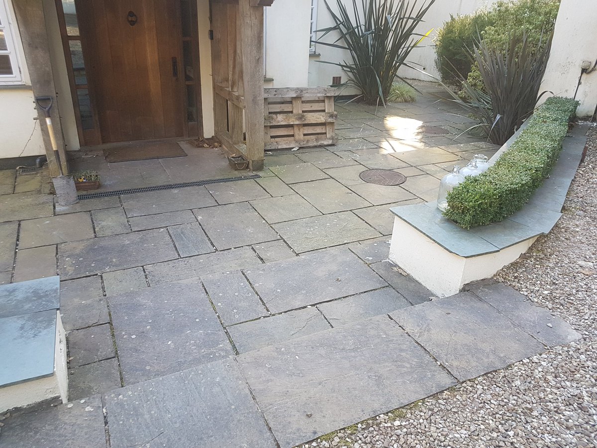 Clear_Reach's tweet image. Been to arrange #pressurewash #patioclean for customer.
 Due to the amount to moss/ lichen and black spot, we did 2 test areas for the customer one with #pressurewashing and the other with #softwashing,