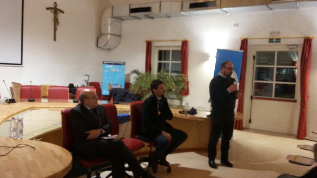 UALdeFascia's tweet photo. insnet a Poza presentazion candidac Cambra @lorenzodellai e Senat #stenico Ghest @AlfreiderDaniel Svp Daniel Alfreider #coerenza #competenza #istoria #davegnir per noscia jent e noscia Val de Fascia #ladins @MicheleAnesi https://t.co/gqrALOmmbb