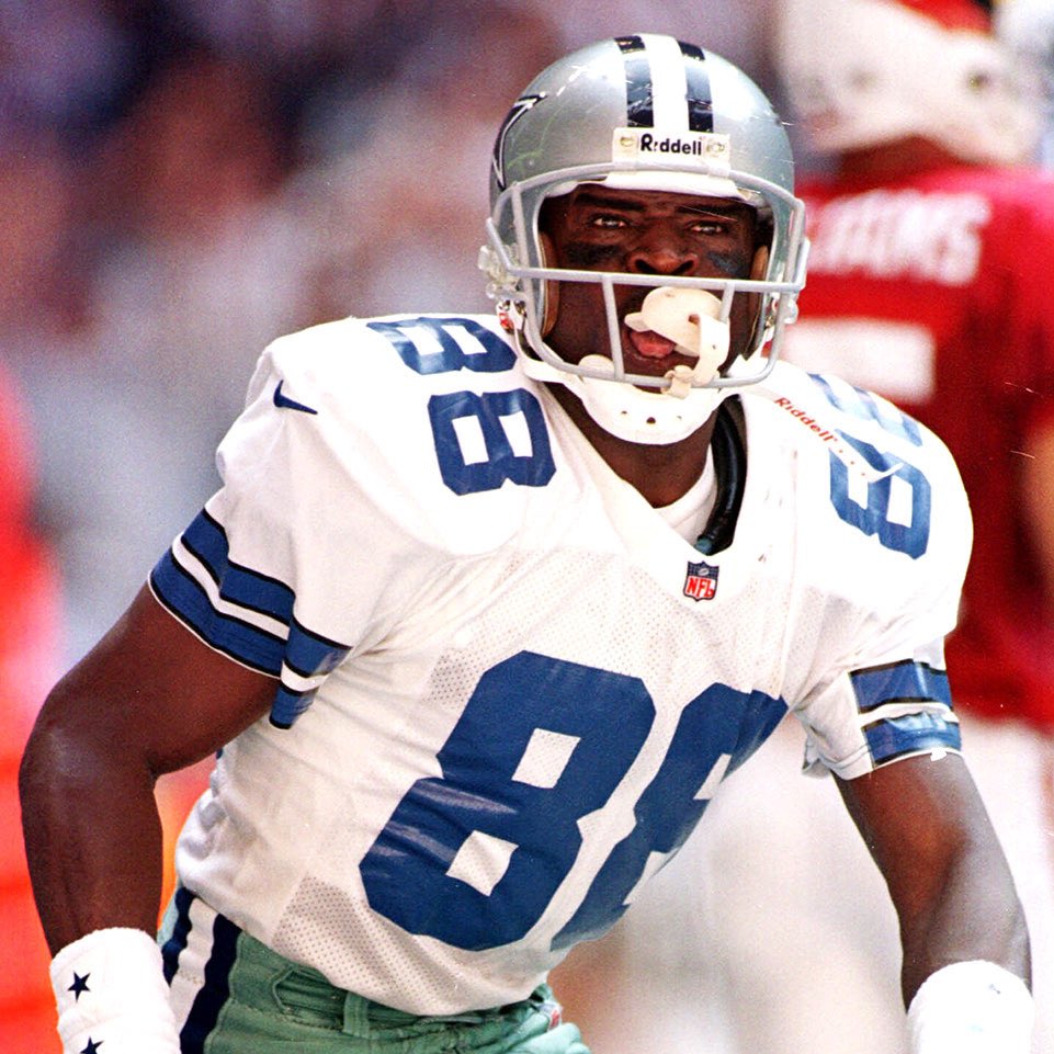 DemBoyzNation's tweet photo. Best #Cowboys Player of All-Time

Round of 32

Retweet for Michael Irvin
Like for Tyron Smith

#CowboysNation https://t.co/HAIodyrir3
