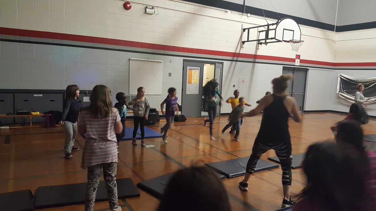 MrsBaynham's tweet photo. @StClementECSD #ECSDfaithinspires exploring movement and sound through Zumba and Pound! https://t.co/7iCZYaV0uD