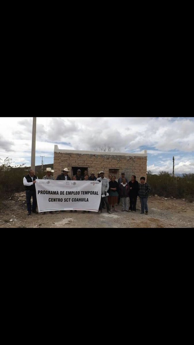 jmontemayor21's tweet photo. #FelizMartes por instrucciones del C. Secretario @gruizesp comenzaron a formarse en Coahuila los Comités para la conservación de caminos rurales, a través del Programa de Empleo Temporal @SCT_mx @mrikelme https://t.co/paa5henOOG