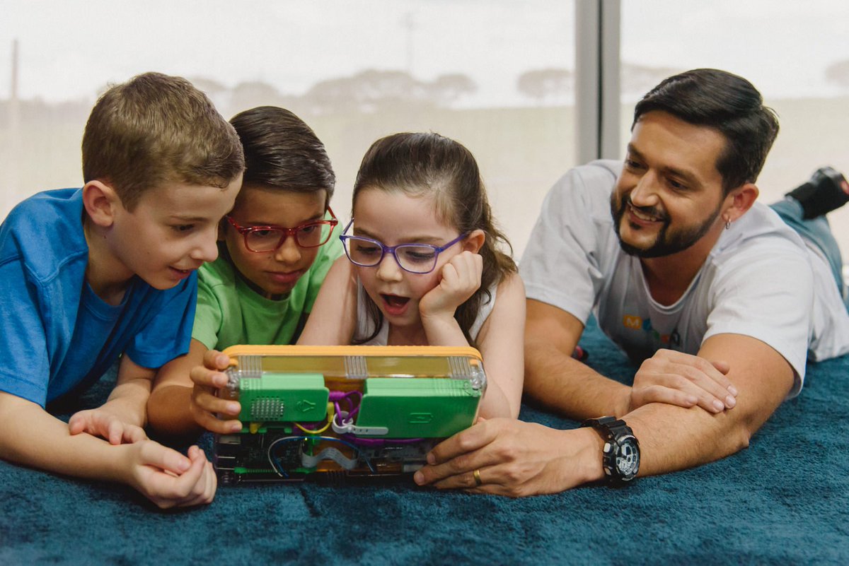 makepicomputing's tweet image. It’s important to teach your children how to assess the credibility and accuracy of digital resources. This will ensure that they are getting the most out of the amazing resources available to them, without putting themselves at risk. #MakePi #MakePad #edtech #STEM