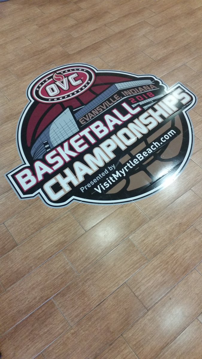 SIUEMBB's tweet photo. The #eVILLEution has arrived in Evansville! #AllInAllTogether https://t.co/CaS4Fd739w