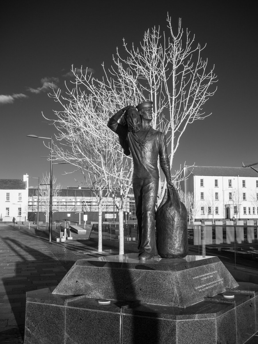 brian_brob84's tweet photo. A wee walk around #derry at sunset

@newslineweather @derryjournal @ScenesOfUlster @Derryvisitor @NWSharingZone @PanasonicUK https://t.co/f3pUxOVd4u