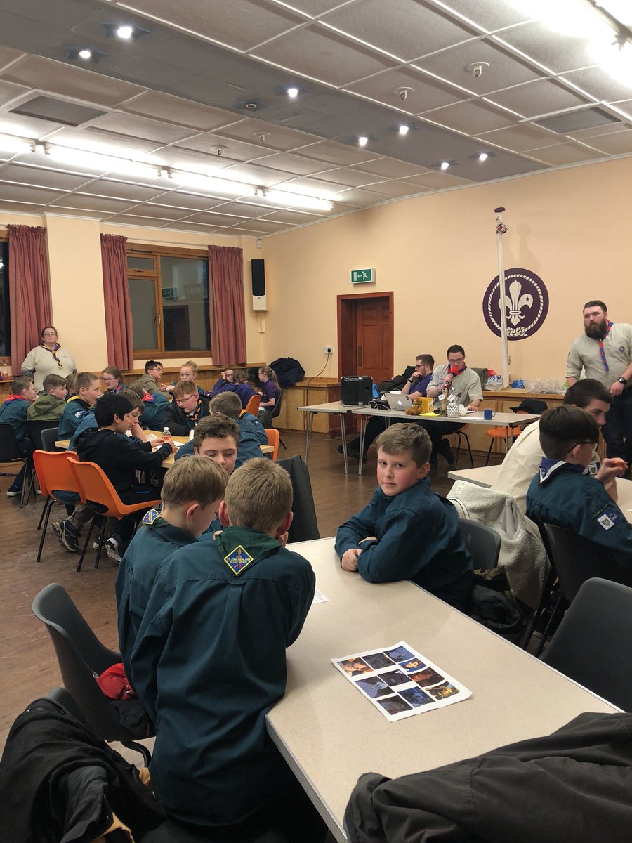 humbersidescout's tweet photo. #cycoutandabout @HullScouts District quiz! #iScout #ThinkingCapsOn https://t.co/cm8FyURaUK