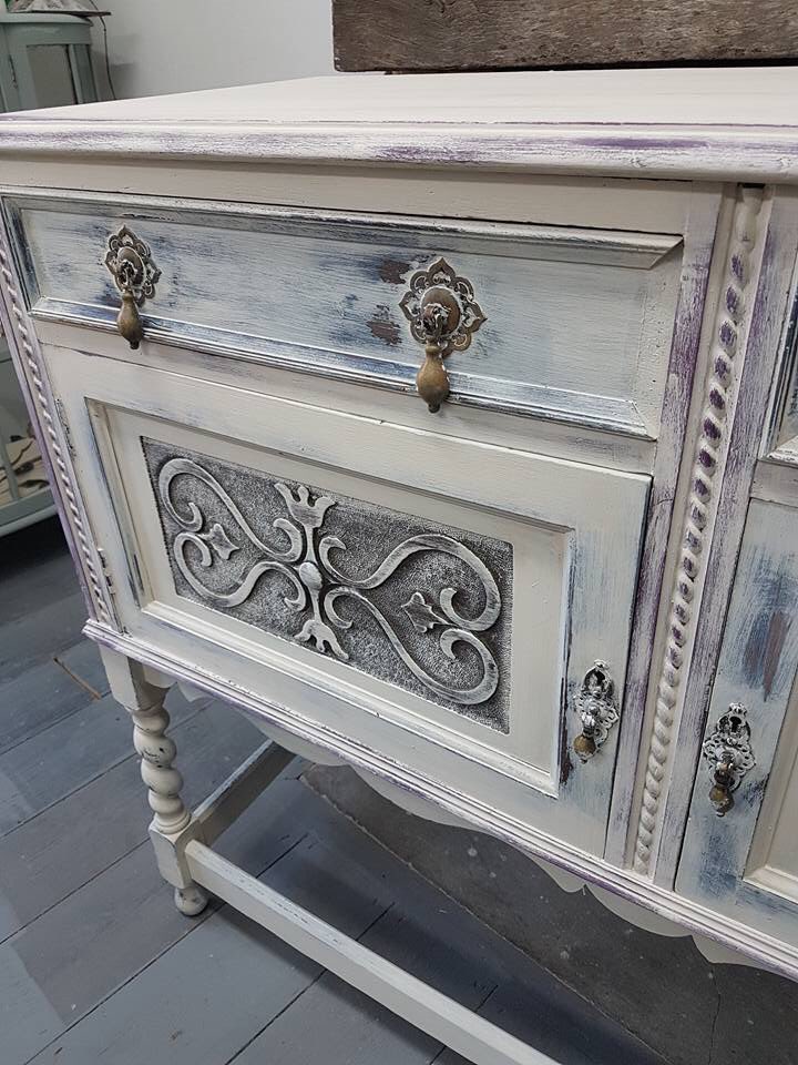 EdieMaes's tweet photo. Presently taking me so much longer to completely pieces, this has been in the pipeline for a few weeks now...loving working with layers.. #UpcycledHour #EdieMaes #Blandford #Dorset #UpcycledCollective https://t.co/oflYNhdJ9P