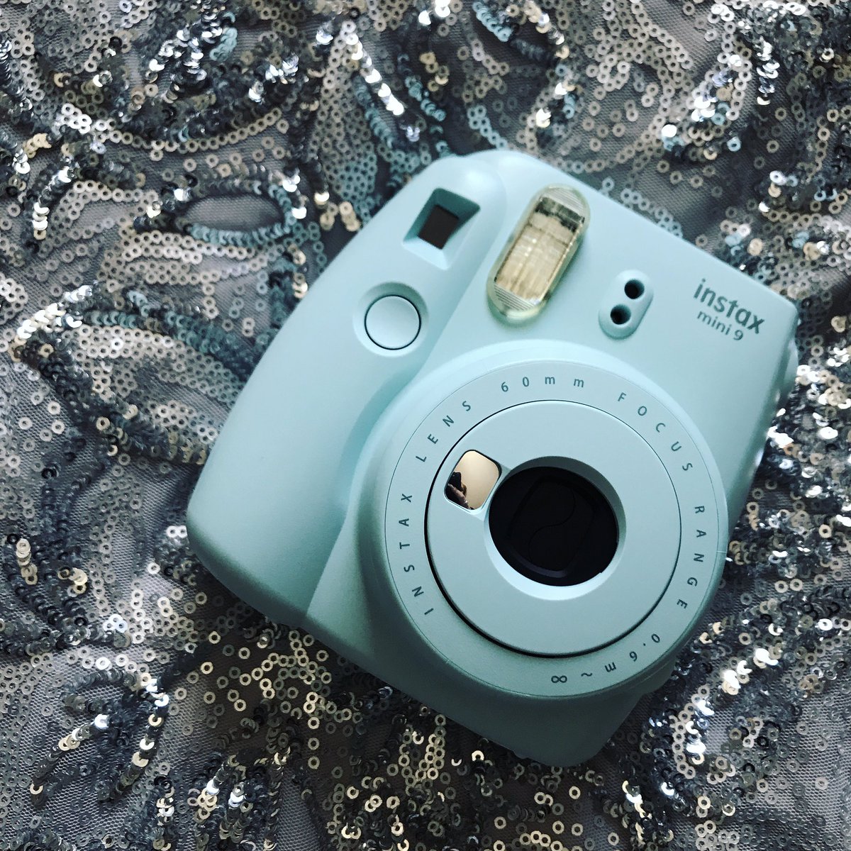 emilykavanagh24's tweet photo. Here it is....check out my long awaited blog post, sorry it's been a while. A review of the Fuji-film instax mini 9, aka the cutest Polaroid you're going to see alllllll day. #blogger #blog #personalblog #photogrpahy #polaroid #TuesdayMotivation 👉🏽https://t.co/1AoNHV4Mko https://t.co/2YaMnTncEh