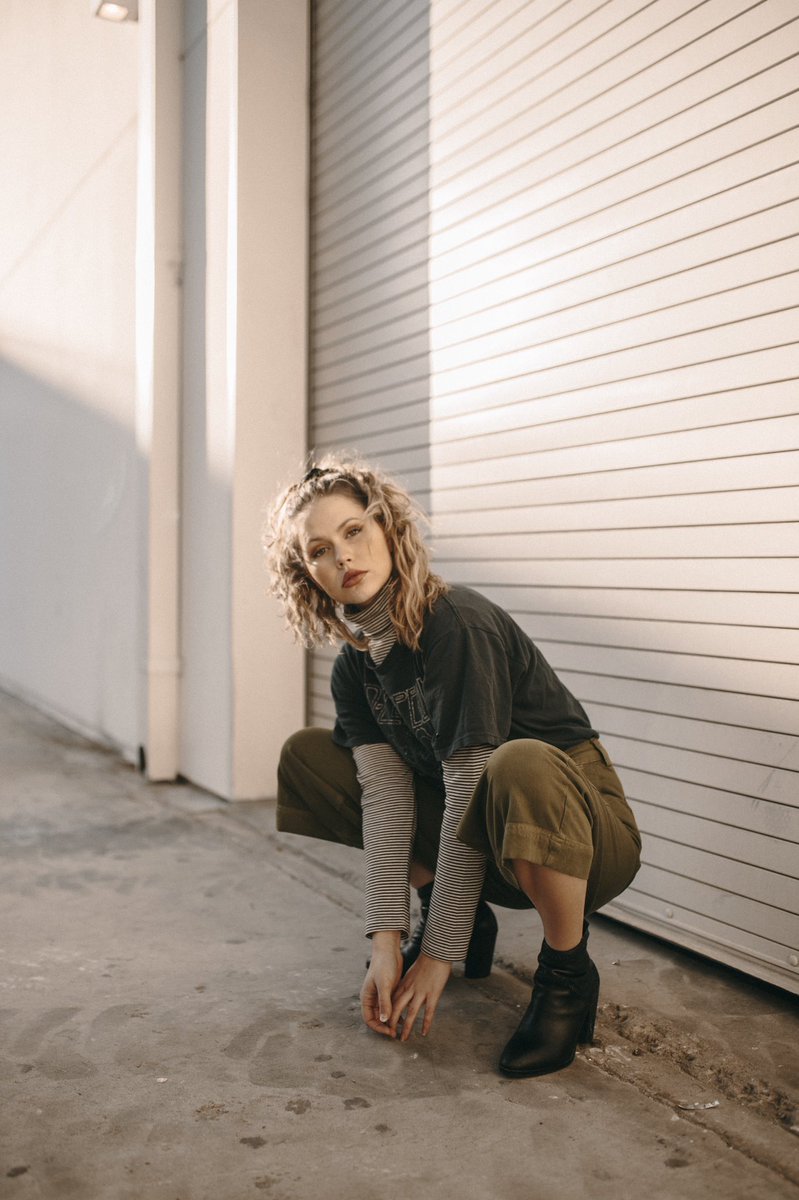 TaylorNoelle's tweet photo. #taylorkrausephoto in downtown LA yesterday with @SadeKatarina ✨ https://t.co/cpm3SWCOST
