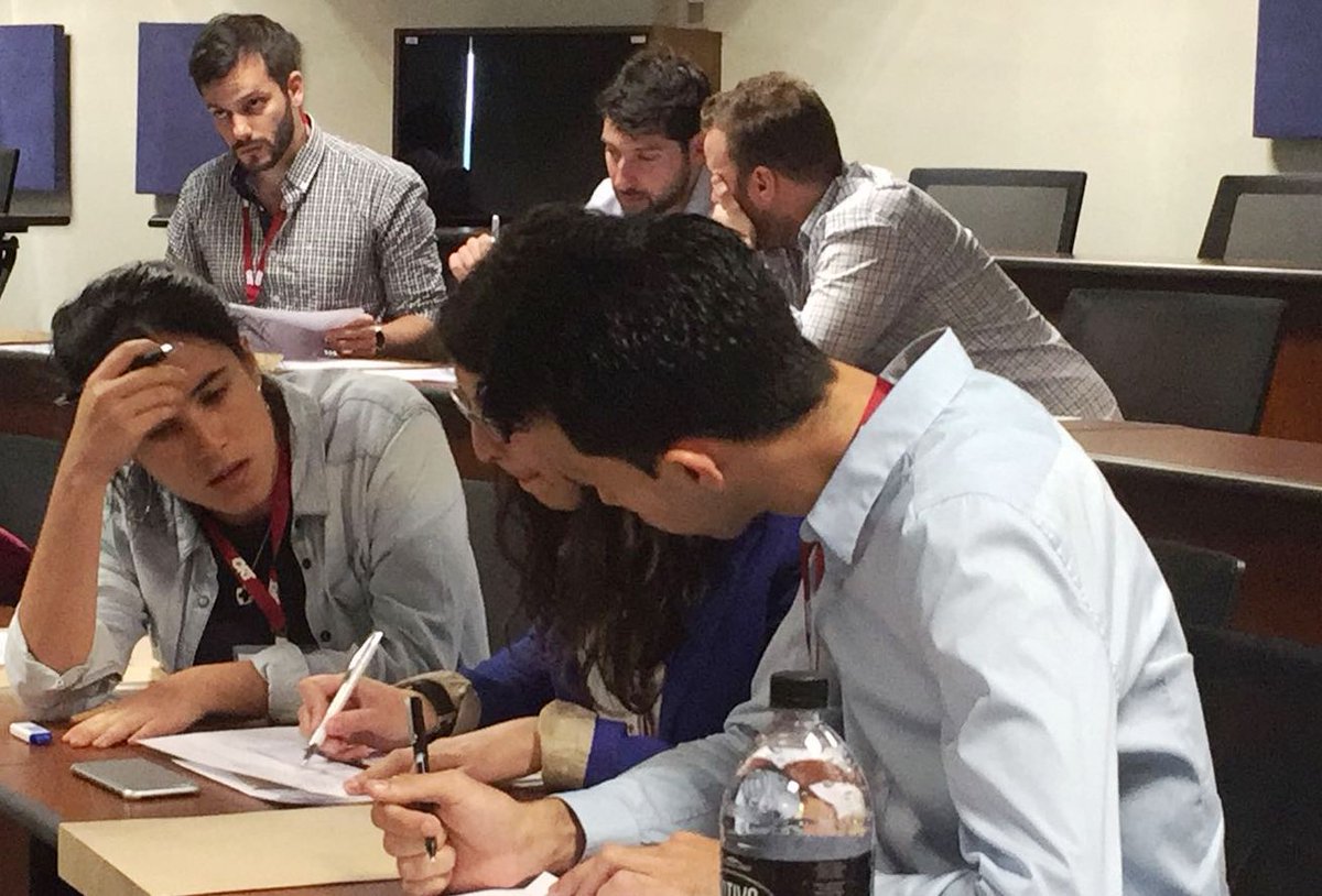 UniversidadORT's tweet photo. #ChallengeDirectivoORT
Momento de poner a prueba las habilidades gerenciales.
La consigna: resolver una situación de negocio de Verdeagua, empresa dedicada a cultivos hidropónicos.
¿Cuál será el equipo ganador que obtendrá una beca para un postgrado a elección?
#PostgradosORTuy https://t.co/dNp3rvi9Mw