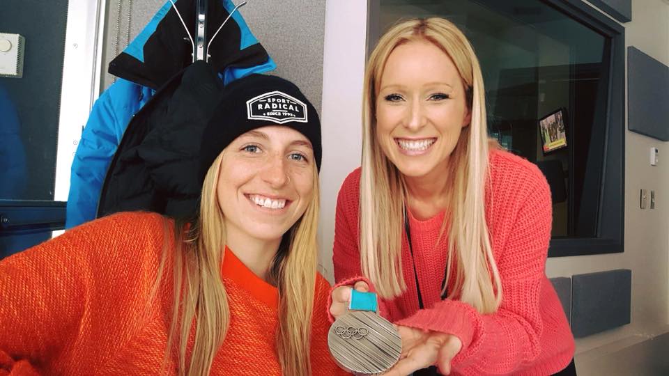 De la belle visite dans nos studios d’<a href="/iciquebec/">ICI Québec</a> !! La médaillée olympique <a href="/LaurieBlouin/">Laurie Blouin</a> a de quoi être fière de son expérience à #PyeongChang2018. Et ce soir, ne manquez pas notre entrevue avec <a href="/MarquisPhil/">Philippe Marquis</a> qui sera avec nous au #TJ18h #rcqc