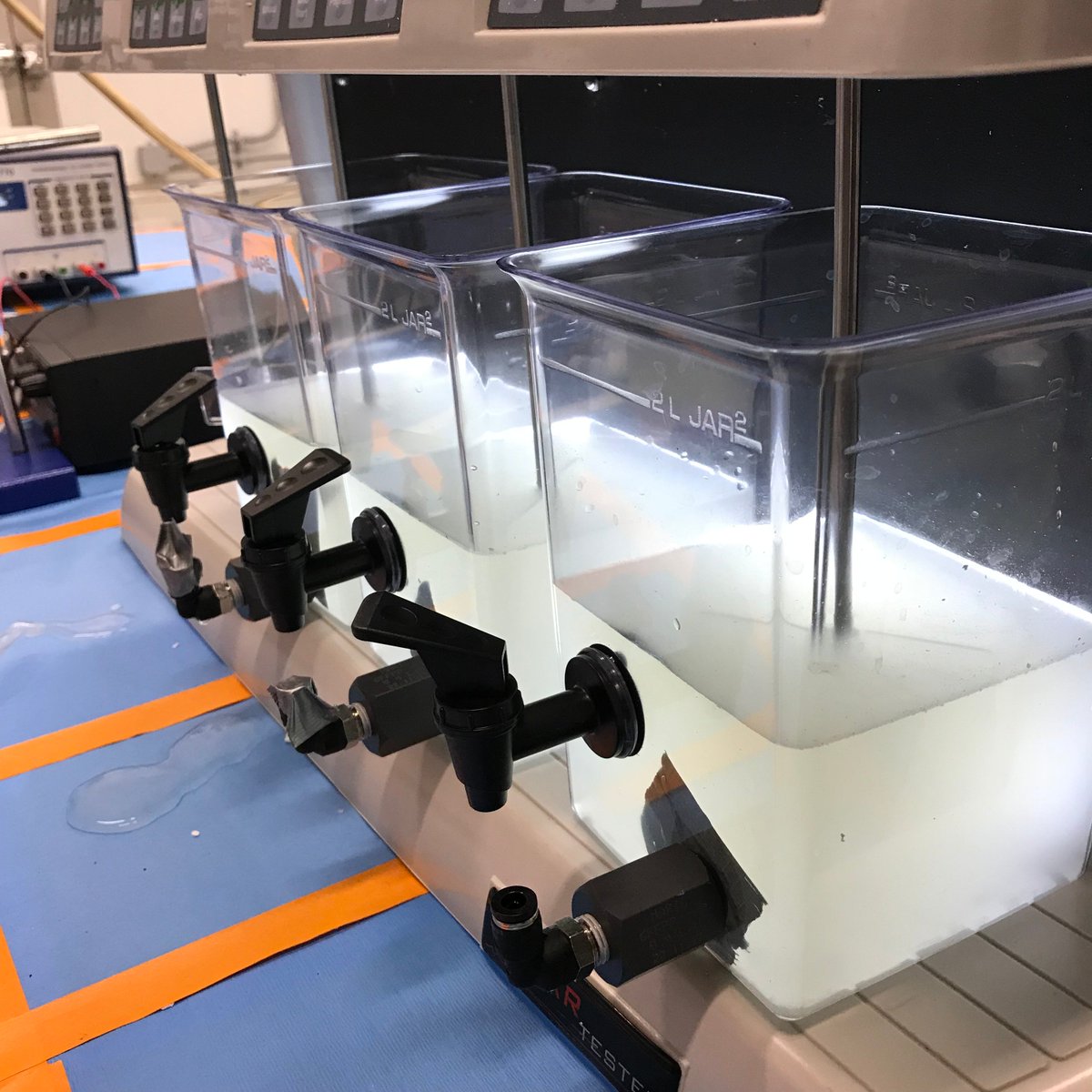 BioLargoWater's tweet image. Using our Jar tester today, to try out different pre-treatment techniques 👨‍🔬👩‍🔬#blgo #wastewater #treatment #design #ScienceInAction