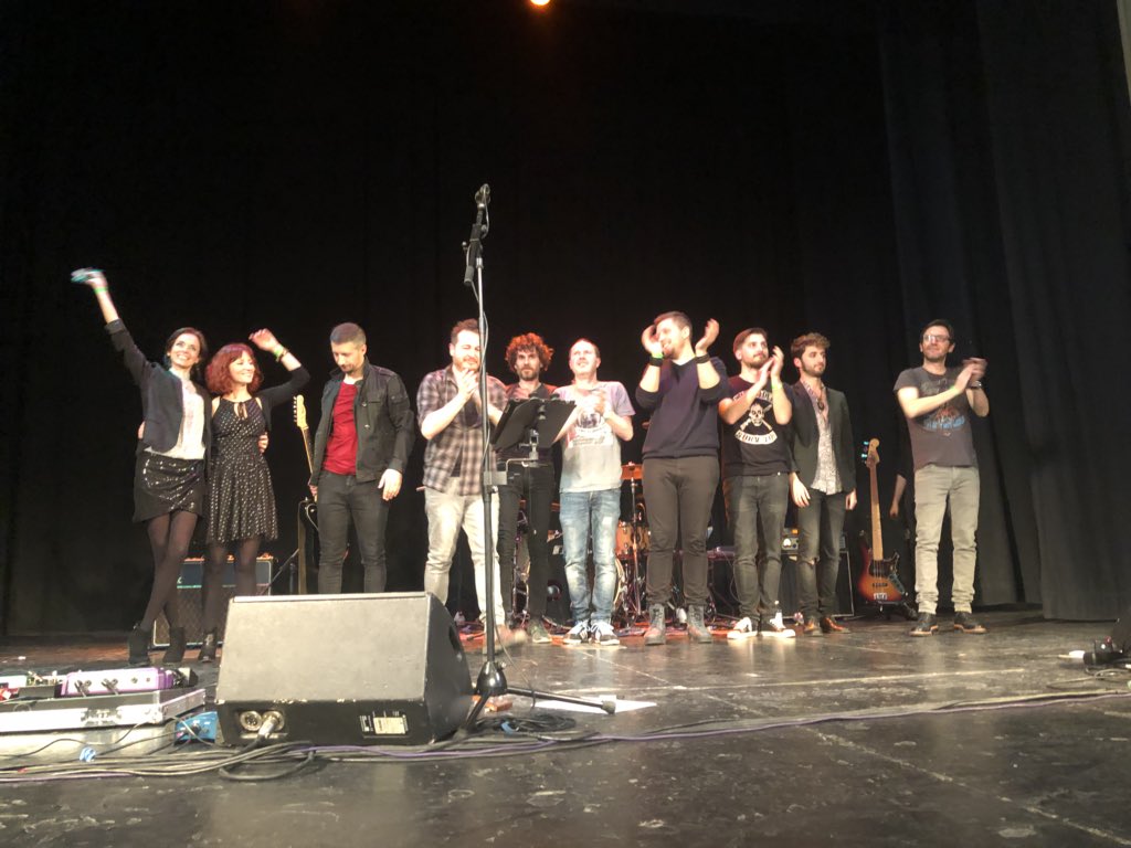 dijitalytal's tweet photo. Cosas así se tenían que hacer todas las semanas.
Menudo concierto y evento bonito han organizado en beneficio de la Asociación Contra el Cáncer @aeccjaen
Alis ha reunido a todos estos grupos
#MenudaFiesta ¡Felicidades a toda la organización! #Jaén https://t.co/GwsNjDuY4k