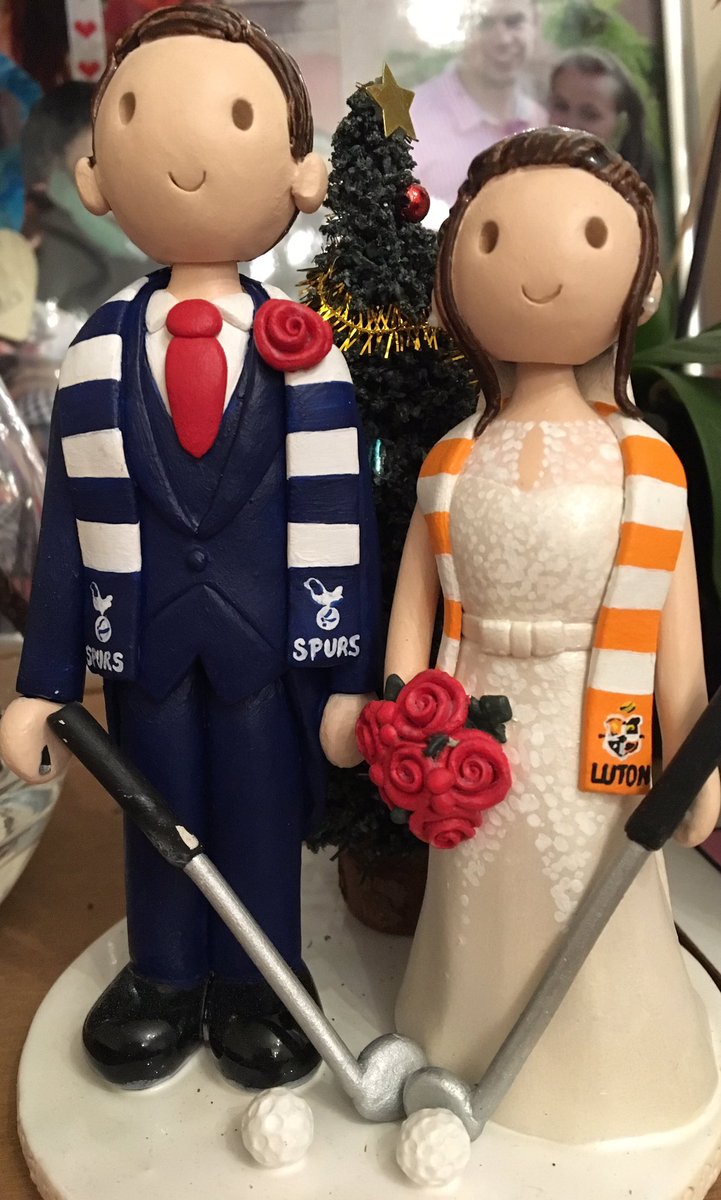 lucywgolf's tweet photo. @LutonTown got married at Christmas.. this was our cake topper ⚽️✴️ he'll be a Hatters fan in no time #lutontown #hatters #wedding #mrandmrs #changehim https://t.co/UDd2kH39ob