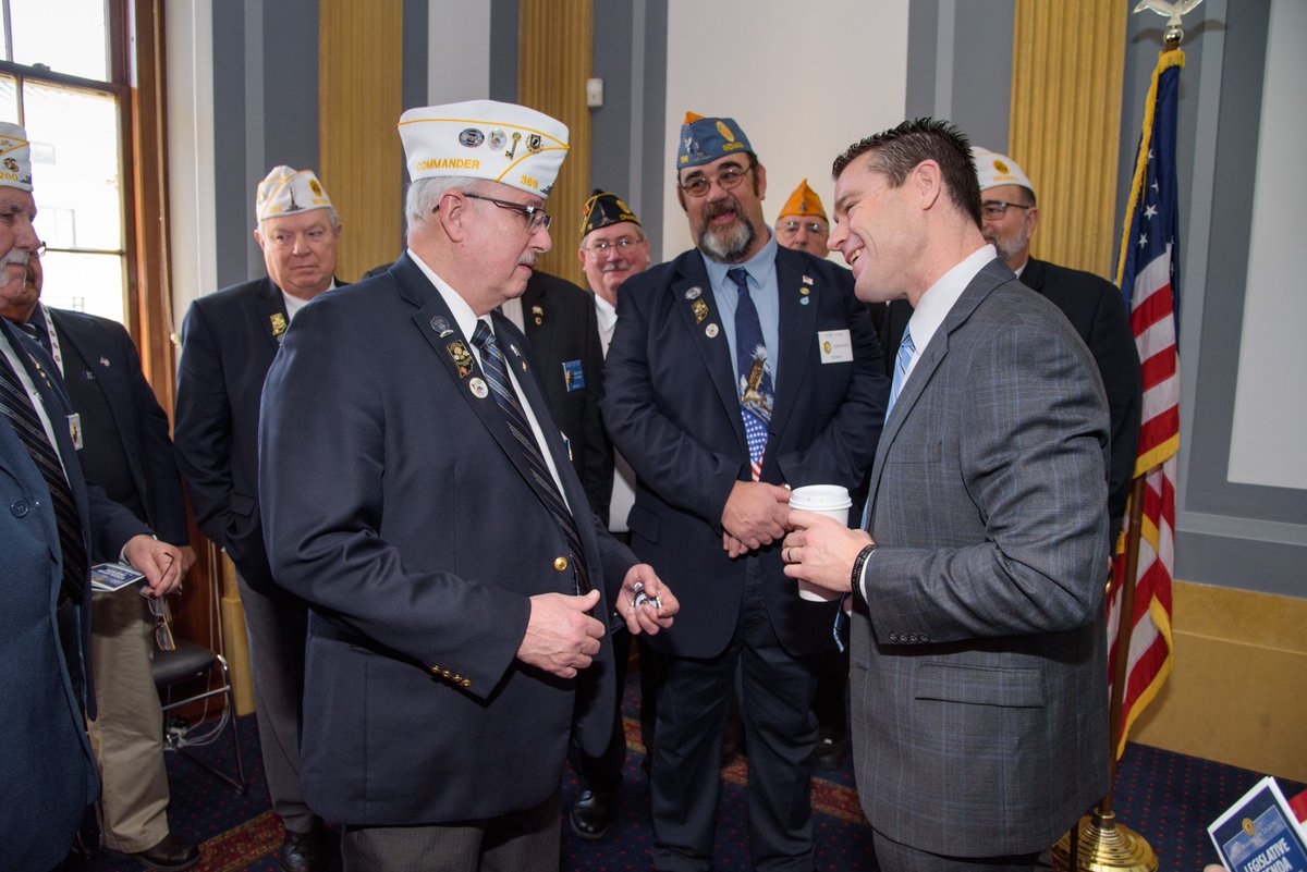 SenToddYoung's tweet photo. Great catching up with so many Hoosiers at my #HoosierHuddle constituent coffee this morning. View more photos here: https://t.co/fDn6FW4JVJ https://t.co/q0oKjcr5gI