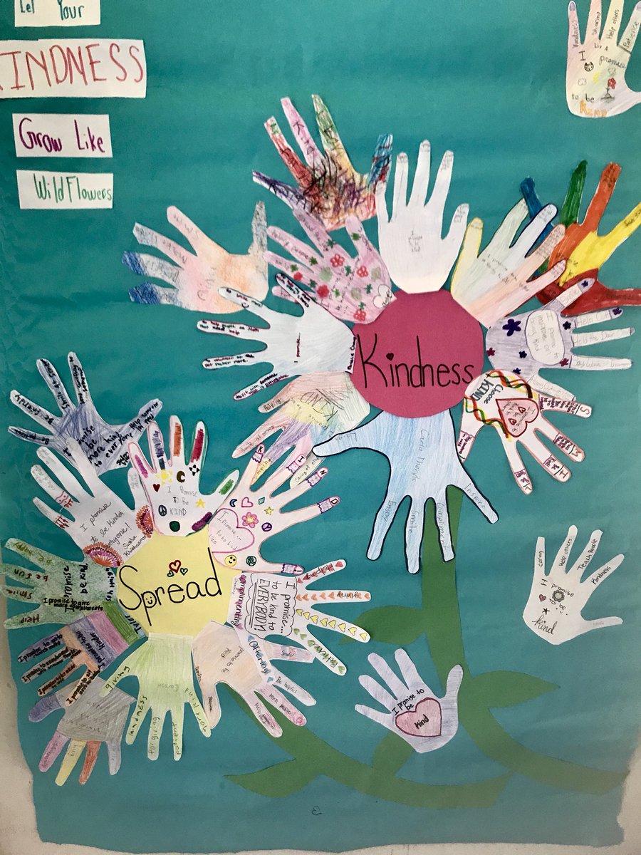 ClaudiaMichels3's tweet photo. Spreading SEL kindness with middle schoolers 🌼@PVSDCamarillo 
#PVProud #SEL https://t.co/a1SEzMG0we