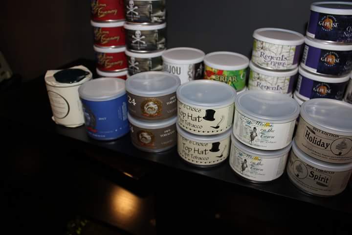 HumidourCigarMD's tweet photo. #BrothersOfTheBriar and #SistersOfTheBriar -
Our #BaltimoreBriar #PipeClub February Meeting is TONIGHT, Tuesday, February 27th, 7PM. We will be discussing your favorite #pipetobacco blends.
https://t.co/UBKBQRIpyD https://t.co/6kY1PUmTBs