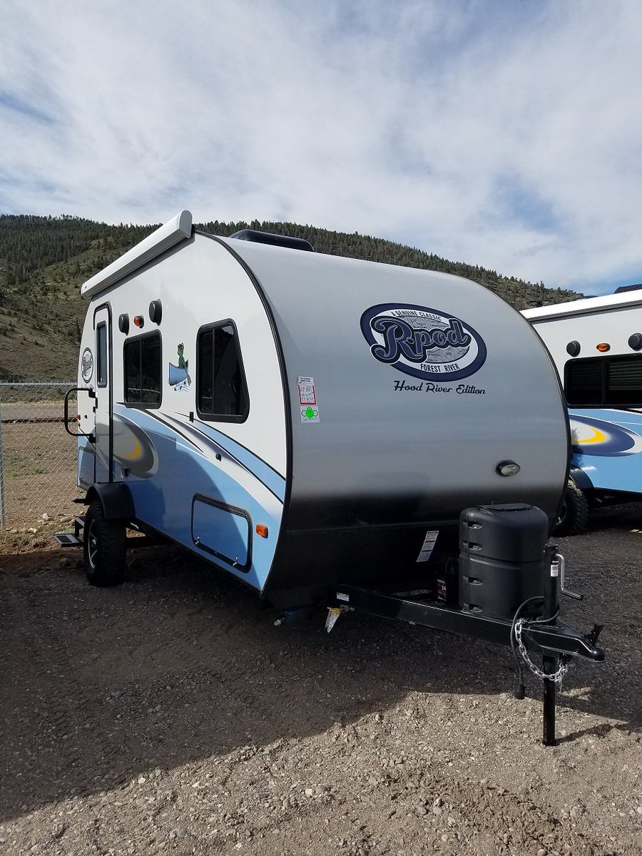 CORVCenter's tweet photo. We are running out of R-Pods and factory incentives will expire next week! Get your Hood River Edition R-Pod at a screaming deal before it's too late! RP-178, 179 and 180 still available but stock is VERY limited! https://t.co/qGq51Ype4F