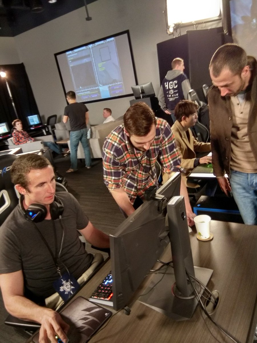 Back2Warcraft's tweet photo. Stream is live! @Blizzard_Ent #Warcraft3 Invitational and we'll start with Insomnia vs Tak3r!

https://t.co/ELcBjiFFjC

#Warcraft #WC3INV #Wc3 #war3 https://t.co/LjRhAZw7Jp