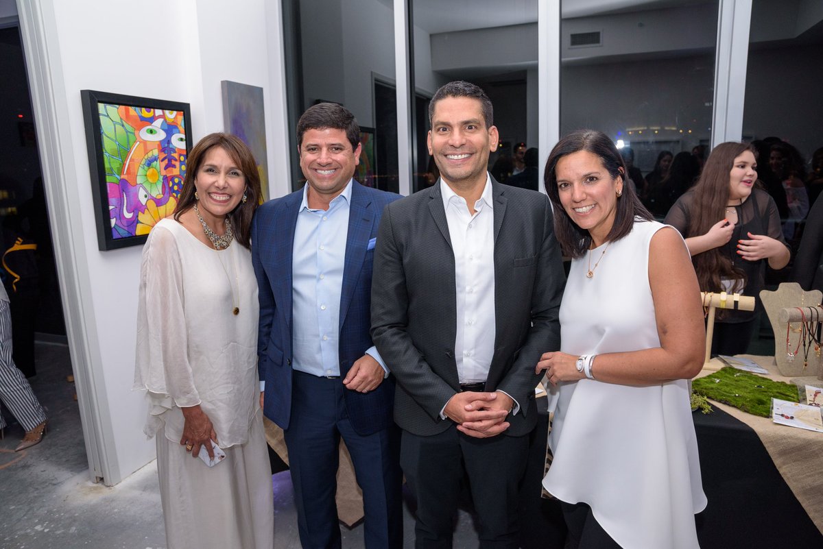 CalaFoundation's tweet photo. Recordando la velada especial que tuvimos este pasado viernes. Agradecidos de todos los que acudieron, los que hicieron que este evento fuera posible, a @cala y a @RequenaCNN por hacer de esta noche algo inolvidable ¡Mil Gracias a todos! 💙 https://t.co/IMRoWwAgkV
